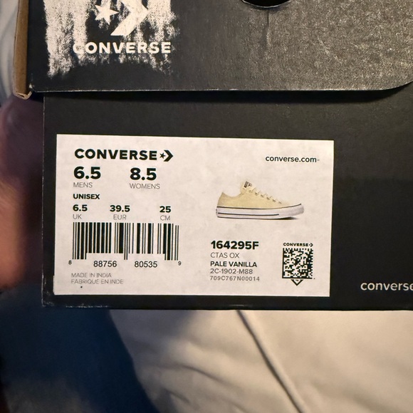 Converse Chuck Taylor All Star Low Top Sneakers - Beige - Picture 6 of 6